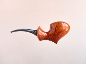 Acorn pipe made of briar and ebonite, handmade by Arcangelo Ambrosi