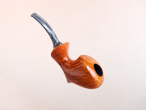 Acorn pipe made of briar and ebonite, handmade by Arcangelo Ambrosi