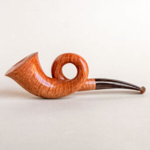Hunting Horn, tobacco pipe made of briar, hand crafted by Arcangelo Ambrosi