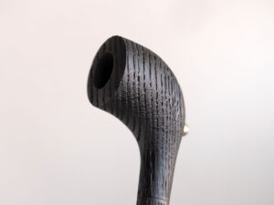 Aragorn fossil editon, a churchwarden pipe made of bog oak