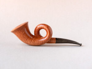 Hunting Horn, tobacco pipe made of briar, hand crafted by Arcangelo Ambrosi