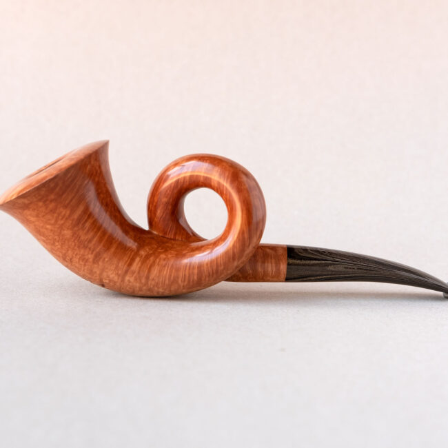 Hunting Horn, tobacco pipe made of briar, hand crafted by Arcangelo Ambrosi