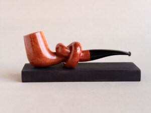 Knotted smoking pipe made of briar, handmade by Arcangelo Ambrosi