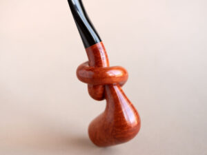 Knotted smoking pipe made of briar, handmade by Arcangelo Ambrosi